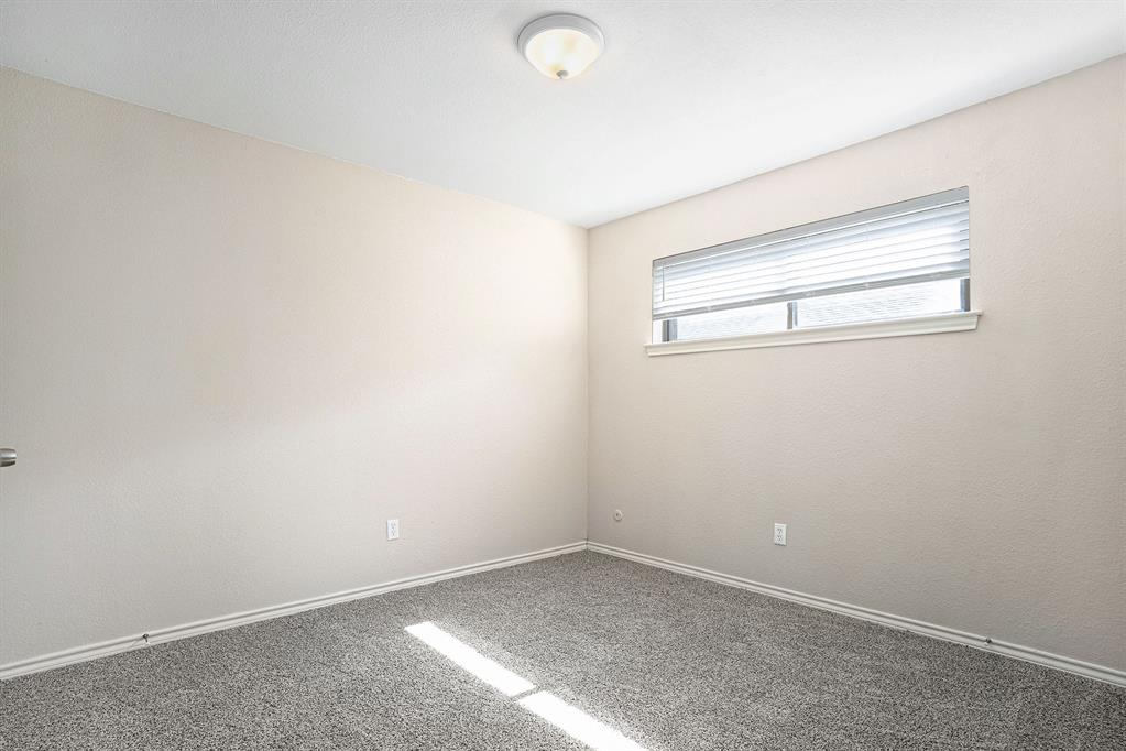 802 Pebblebrook Drive Property Photo 15