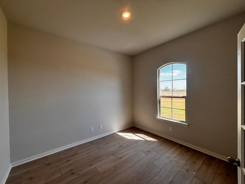 156 Hillview Trail Property Photo 3