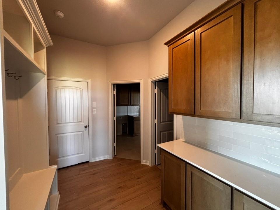 156 Hillview Trail Property Photo 6
