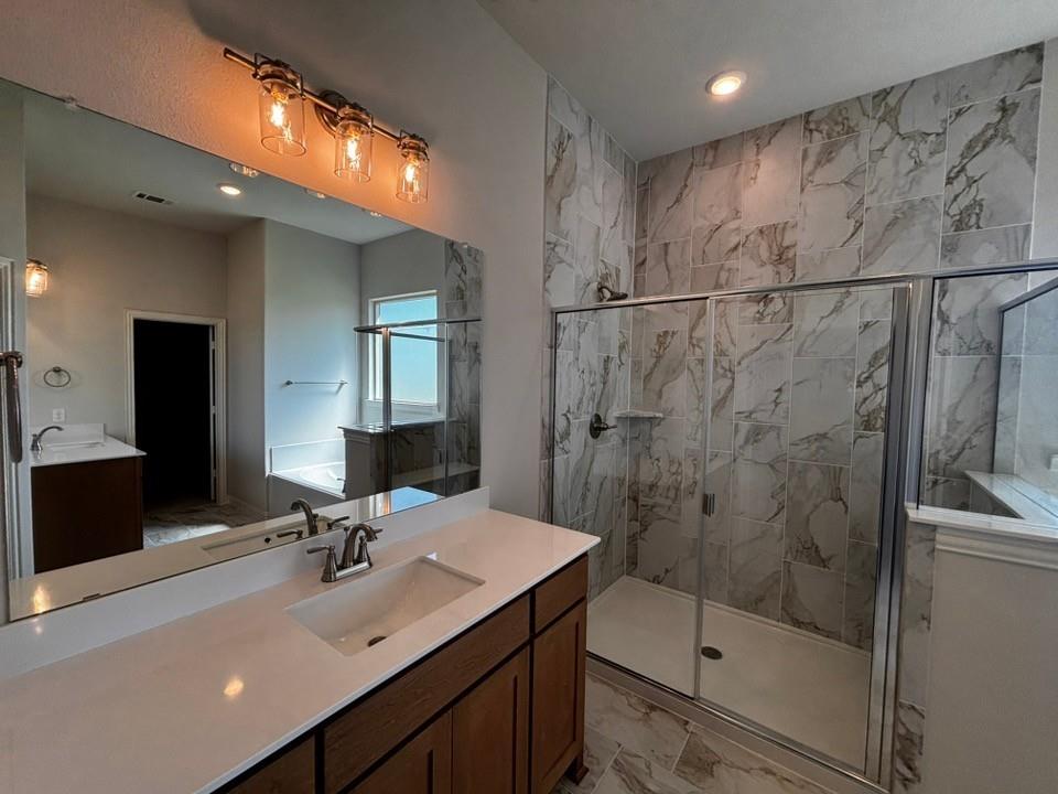 156 Hillview Trail Property Photo 13