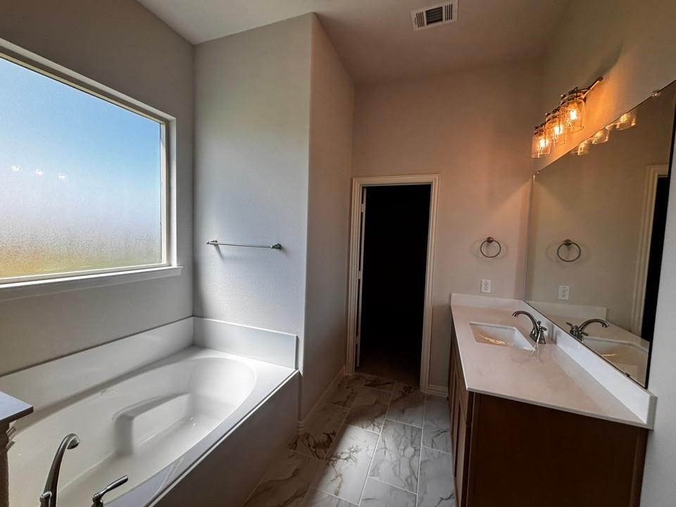 156 Hillview Trail Property Photo 14