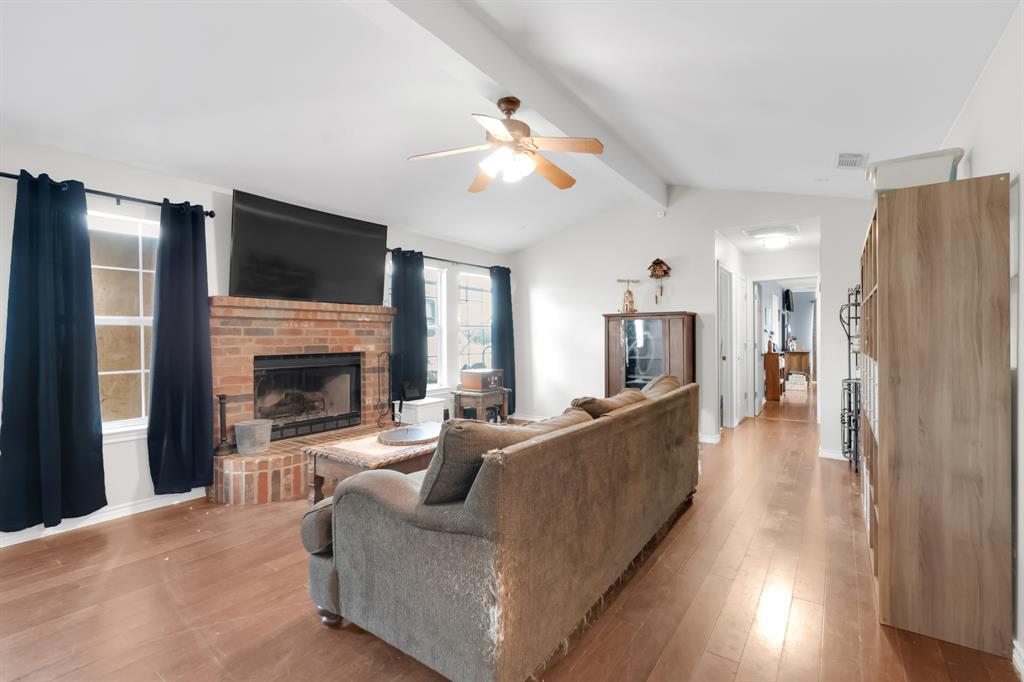 5304 E Line Road Property Photo 7