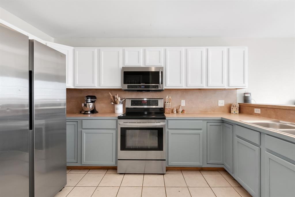 5304 E Line Road Property Photo 8