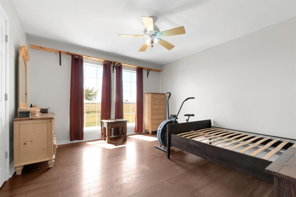 5304 E Line Road Property Photo 10
