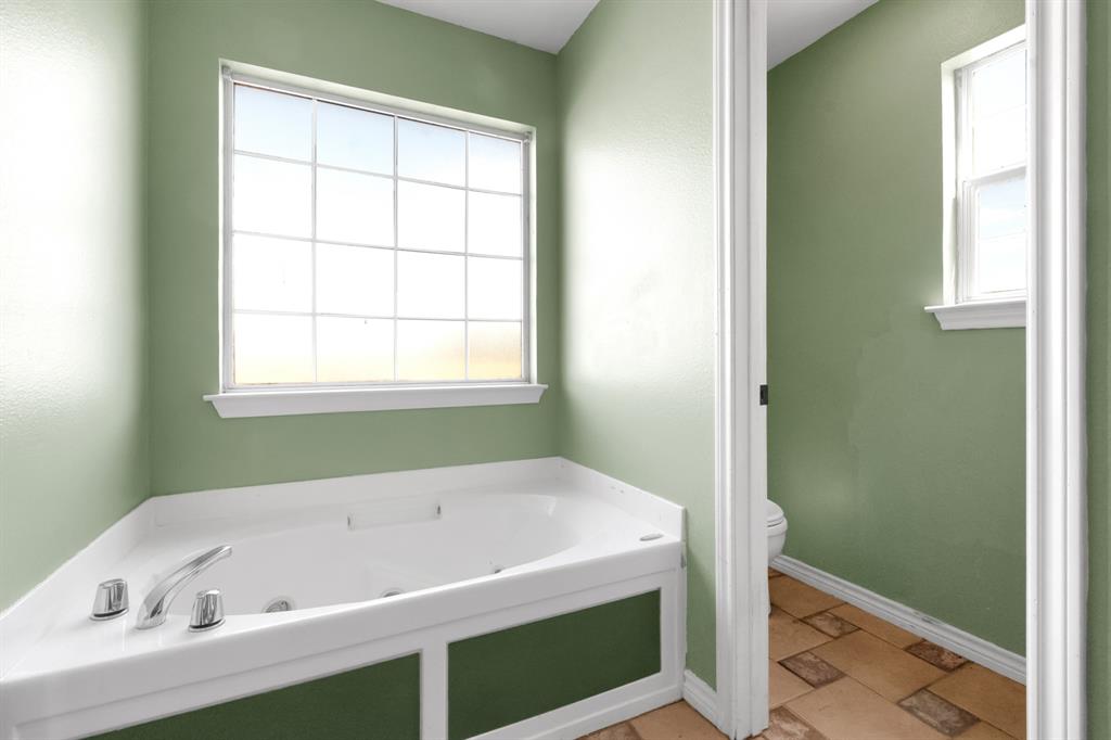 5304 E Line Road Property Photo 13