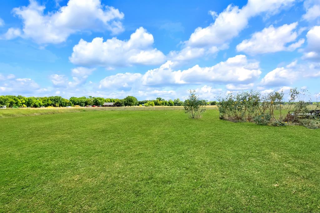 5304 E Line Road Property Photo 16
