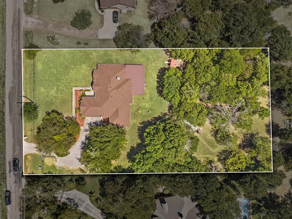 791 Trailwood Drive Property Photo 3
