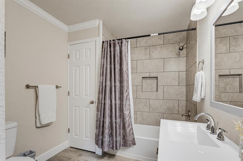5473 Questa Drive Property Photo 17