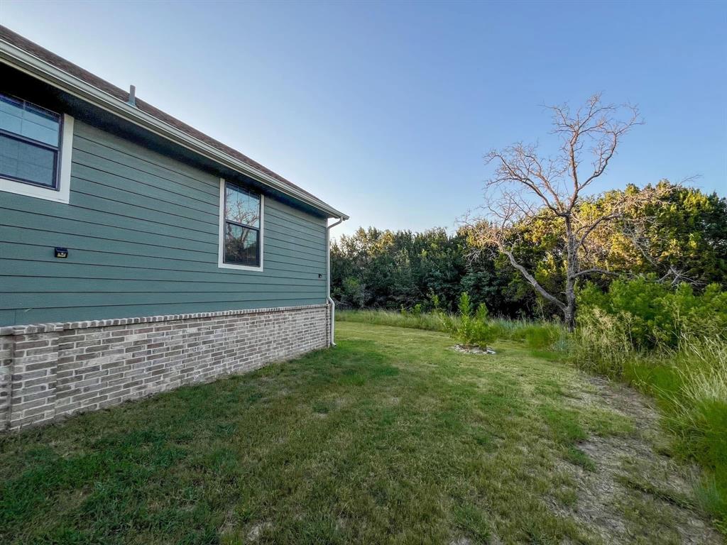 2401 Fox Court Property Photo 7