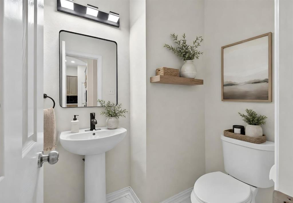 2717 Whispering Trail Property Photo 8