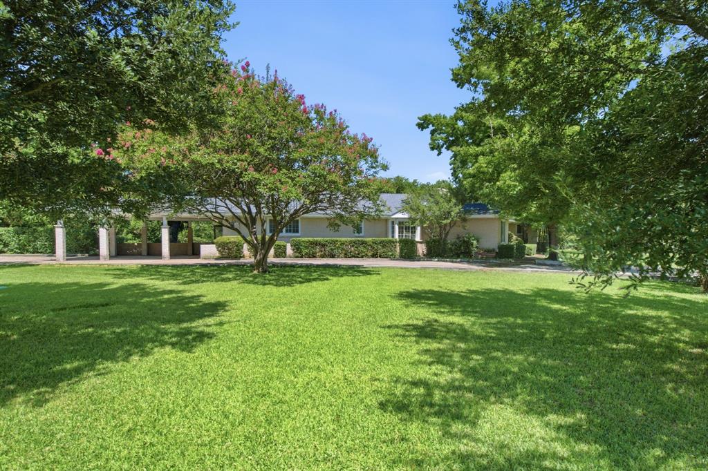 435 Horseshoe Trail Property Photo 1