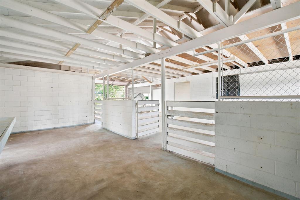 435 Horseshoe Trail Property Photo 32