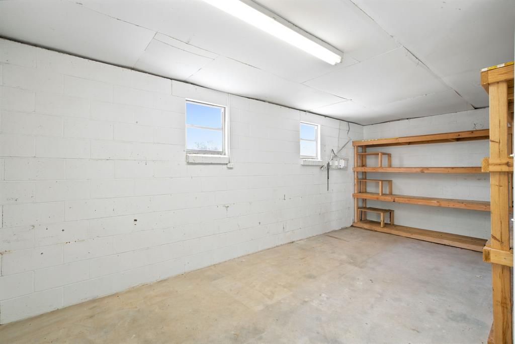 435 Horseshoe Trail Property Photo 33