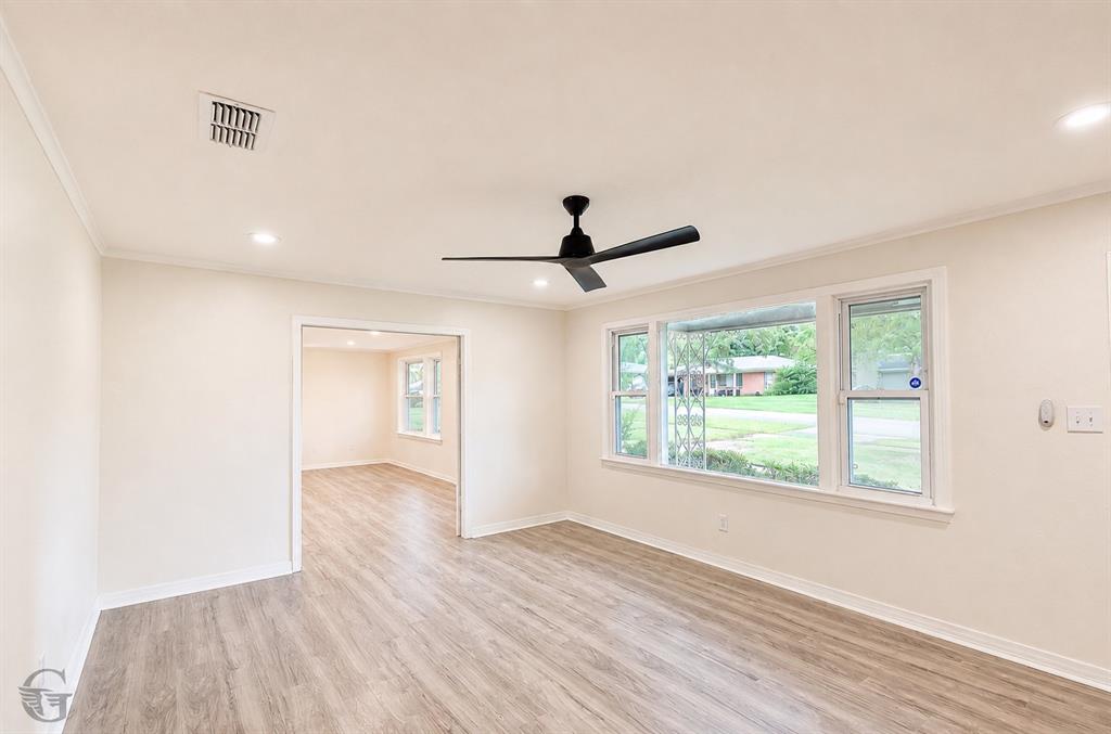 9144 Laurie Lane Property Photo 6