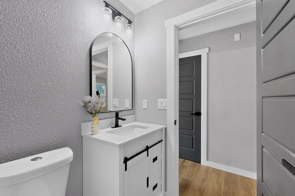 4107 Rockford Drive Property Photo 6