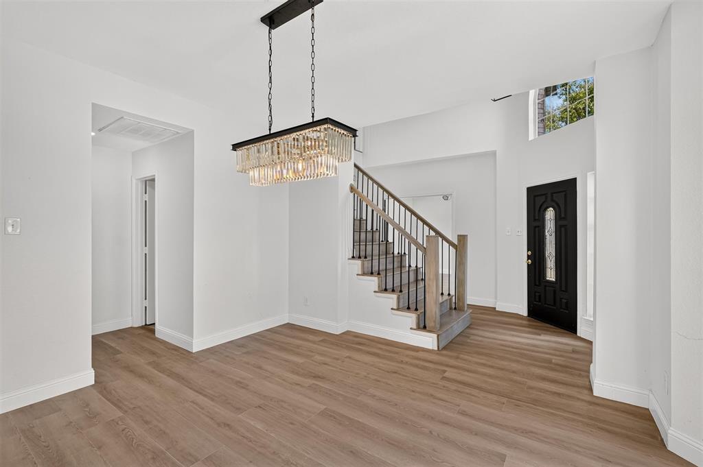 3402 Seabreeze Drive Property Photo 4