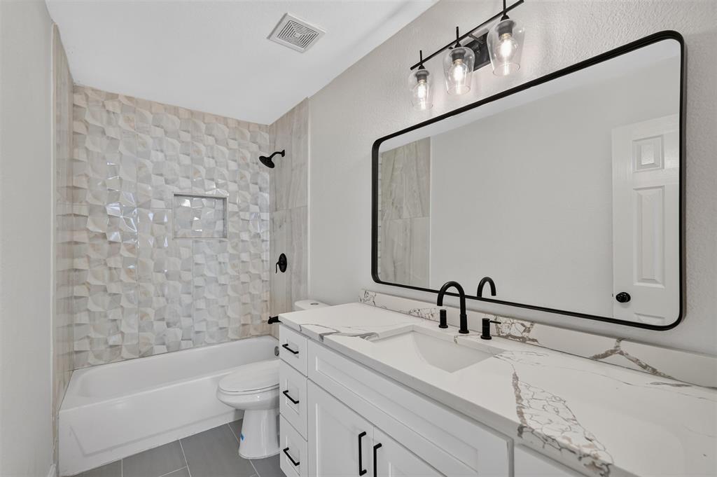 3402 Seabreeze Drive Property Photo 17