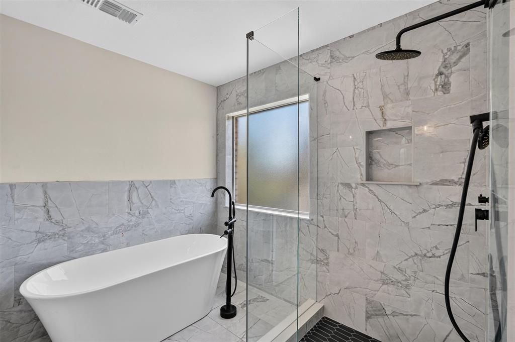3402 Seabreeze Drive Property Photo 22