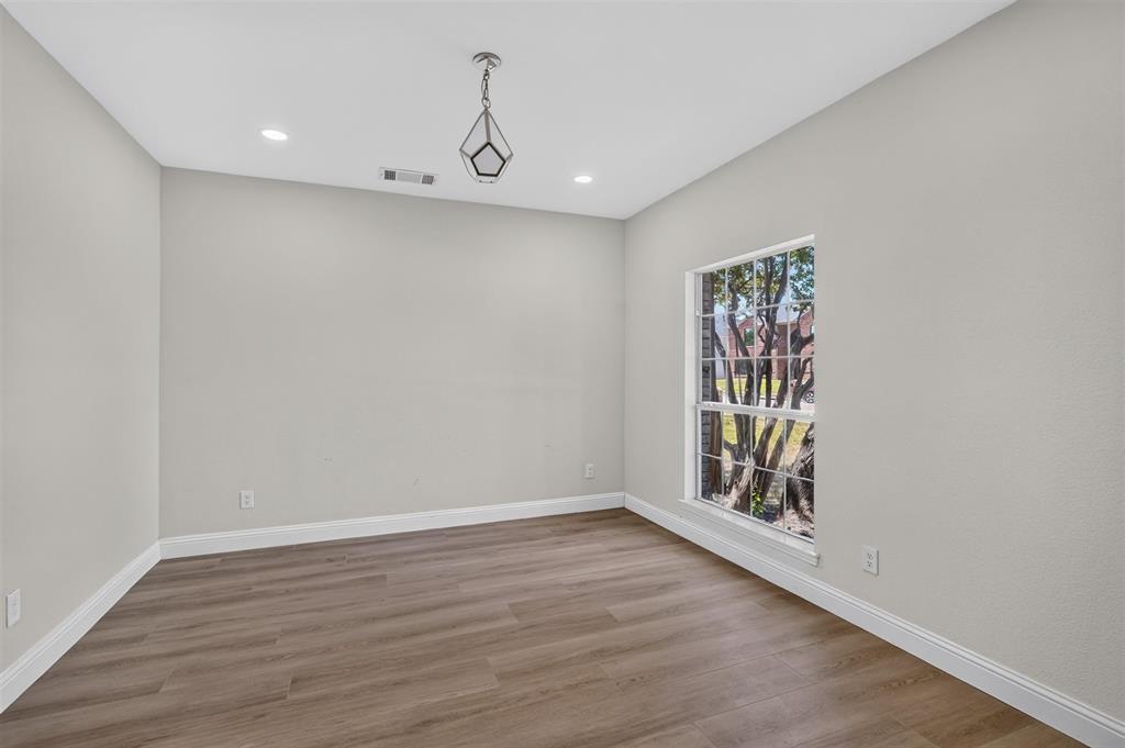 3402 Seabreeze Drive Property Photo 25