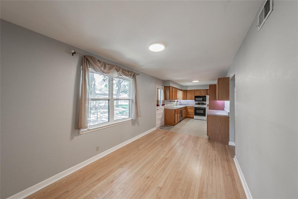 1233 Fair Oaks Drive Property Photo 8