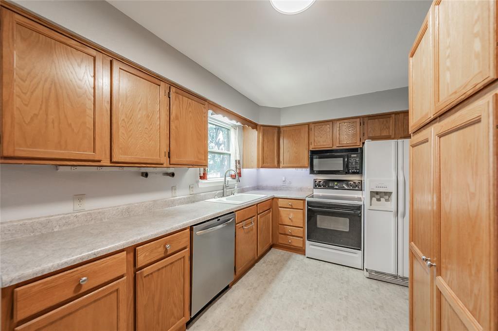 1233 Fair Oaks Drive Property Photo 18