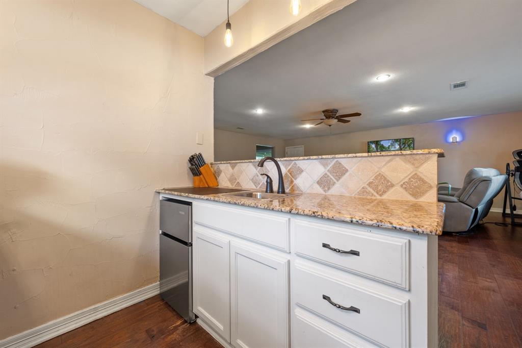 1507 Greenbrier Drive Property Photo 21