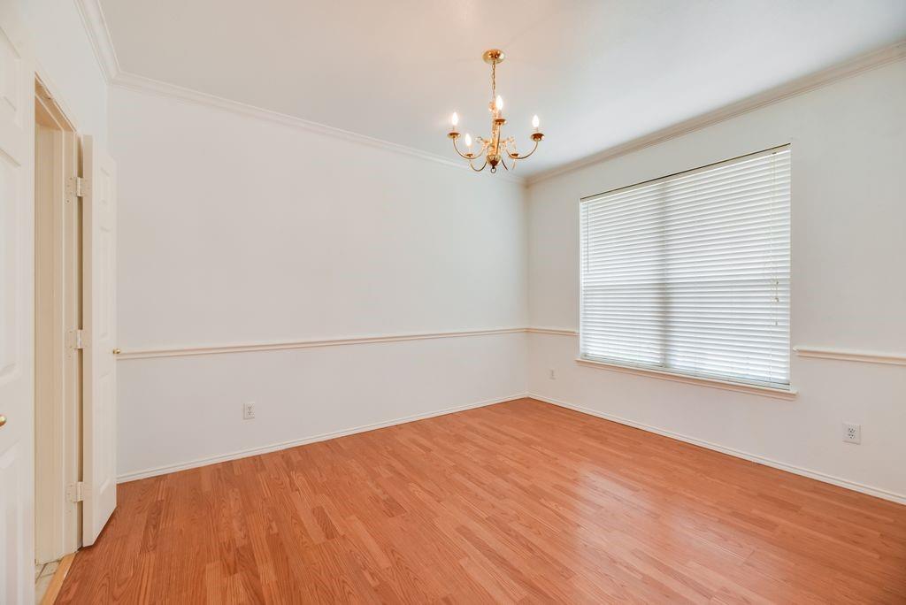 3913 Goose Creek Parkway Property Photo 7