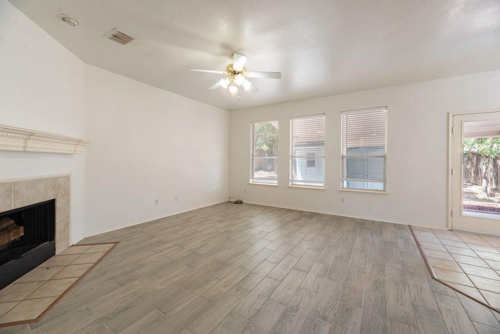 3913 Goose Creek Parkway Property Photo 10