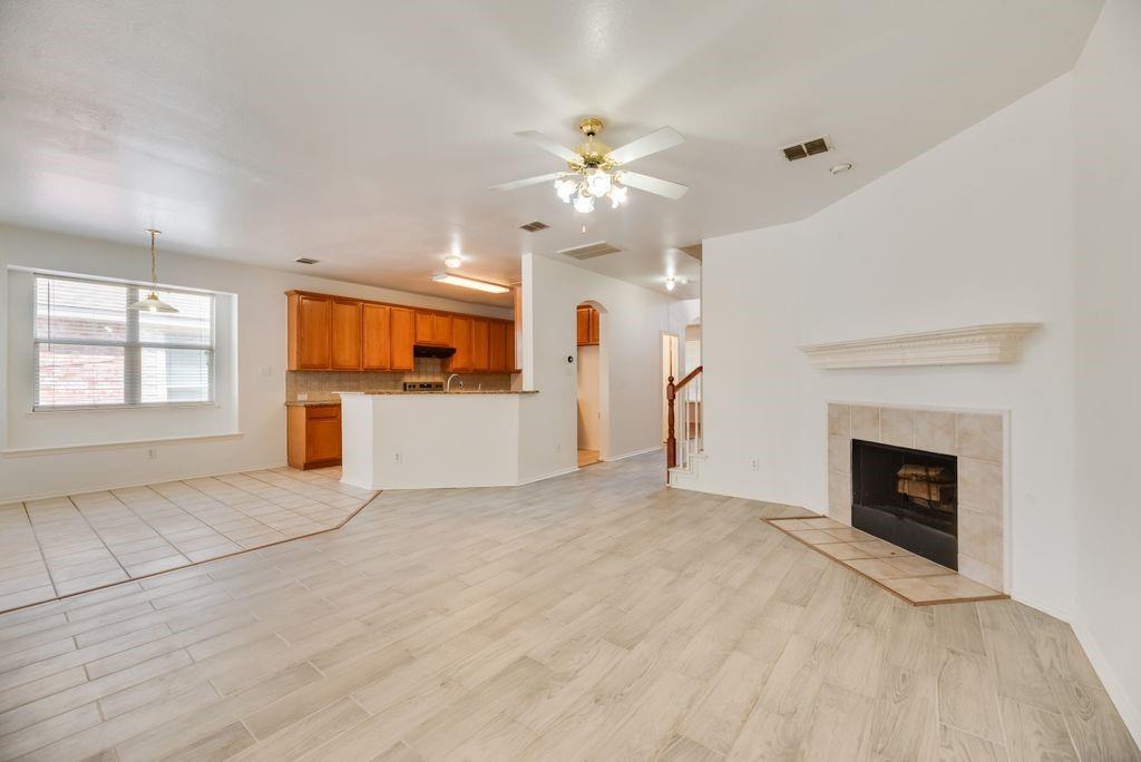 3913 Goose Creek Parkway Property Photo 11