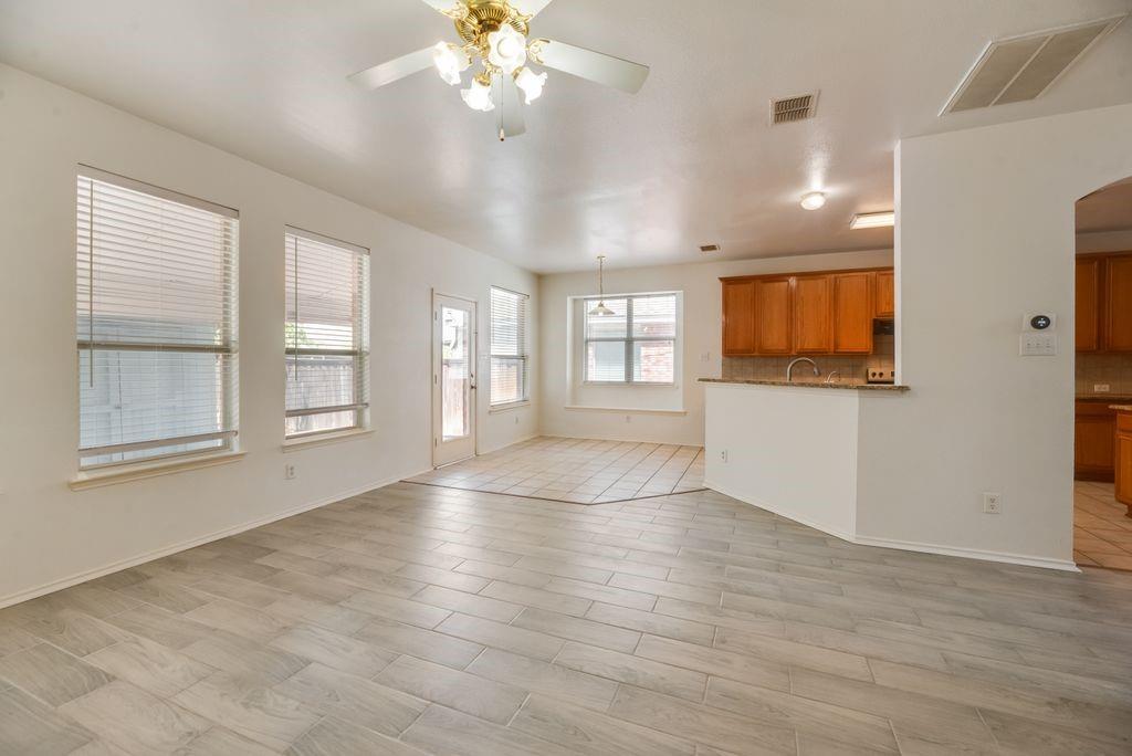 3913 Goose Creek Parkway Property Photo 12