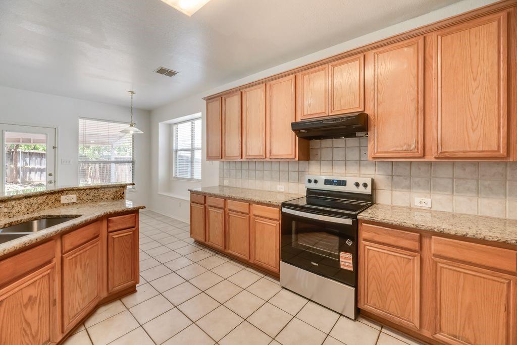 3913 Goose Creek Parkway Property Photo 19