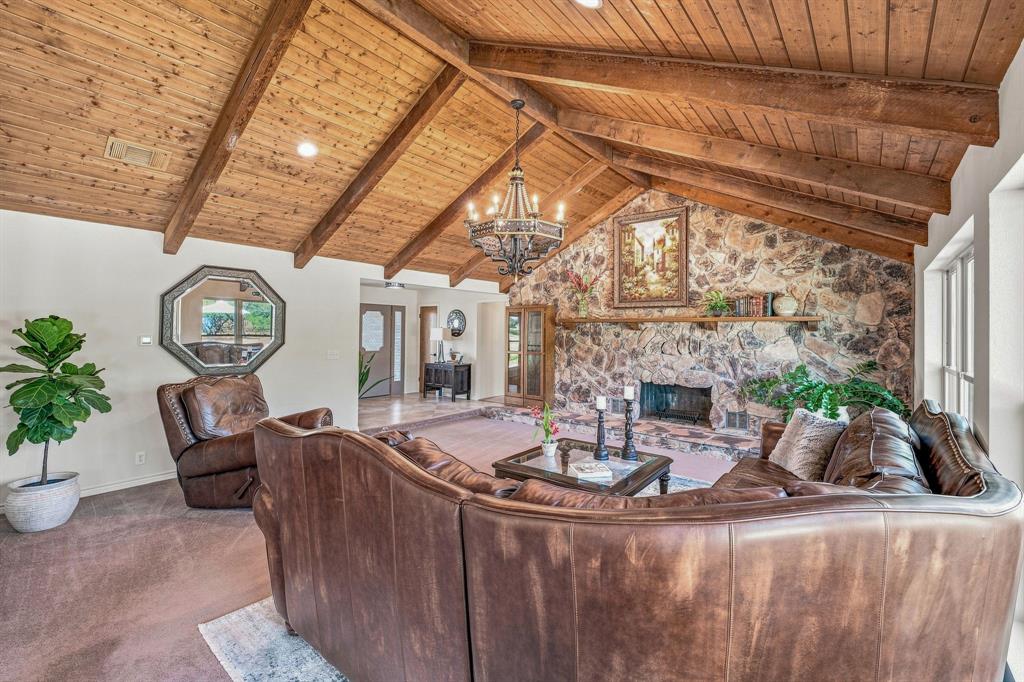 1070 Fm 3329 Property Photo 6