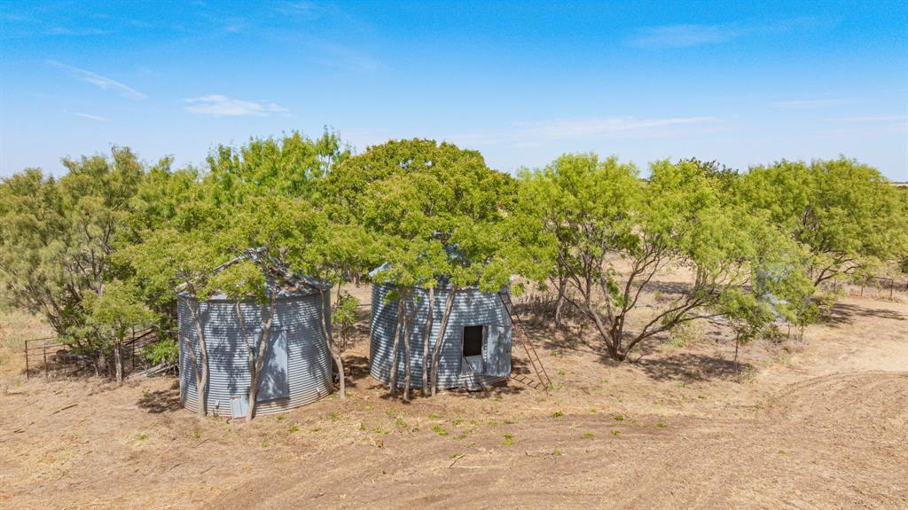 1070 Fm 3329 Property Photo 29