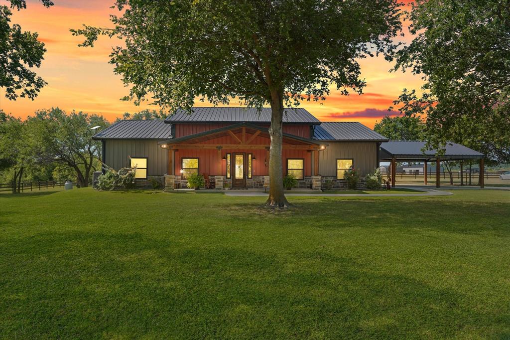 9861 Fm-66 Property Photo 1