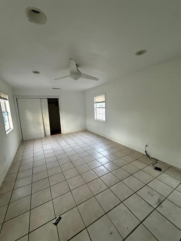 4111 De Lee Street Property Photo 4