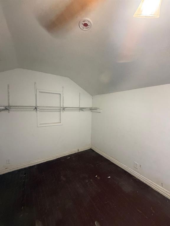 4111 De Lee Street Property Photo 12