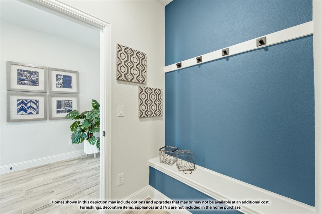 4008 Clingsman Way Property Photo 5