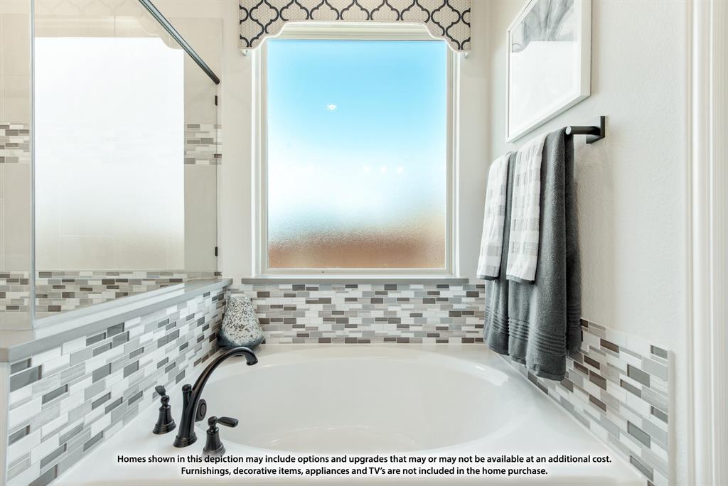 4008 Clingsman Way Property Photo 26