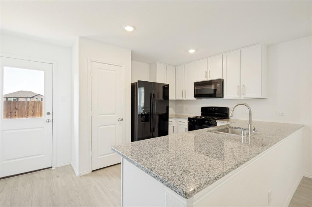 3037 Ashbrook Lane Property Photo 11