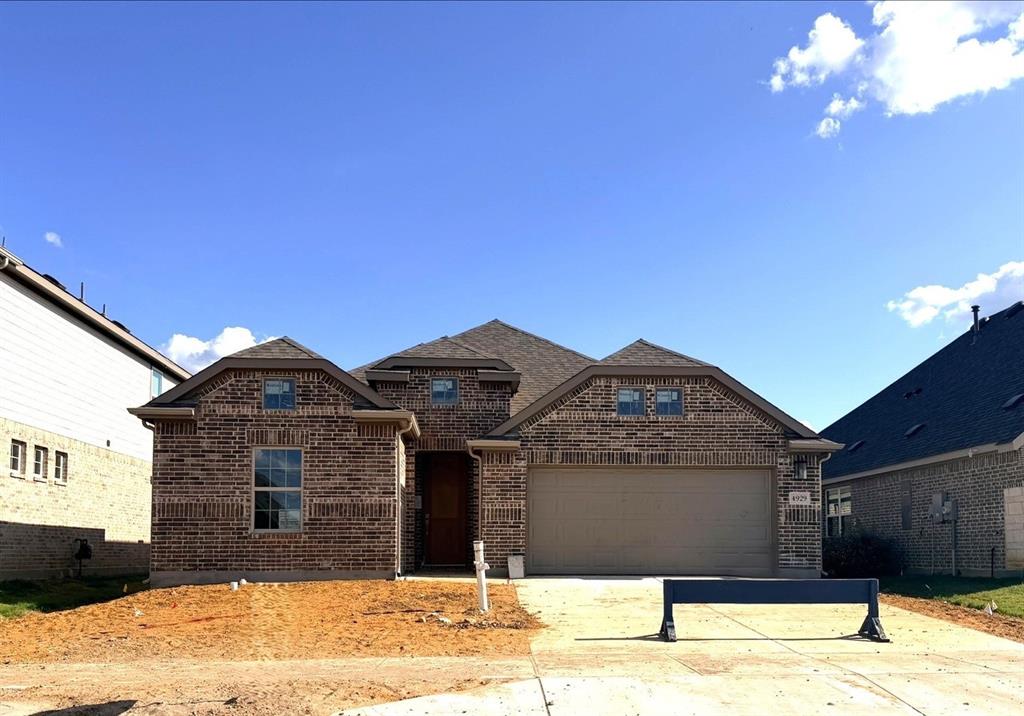 4929 Hitching Post Drive