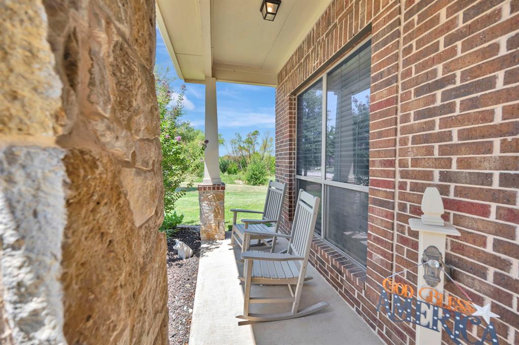 1133 Bentley Drive Property Photo 4