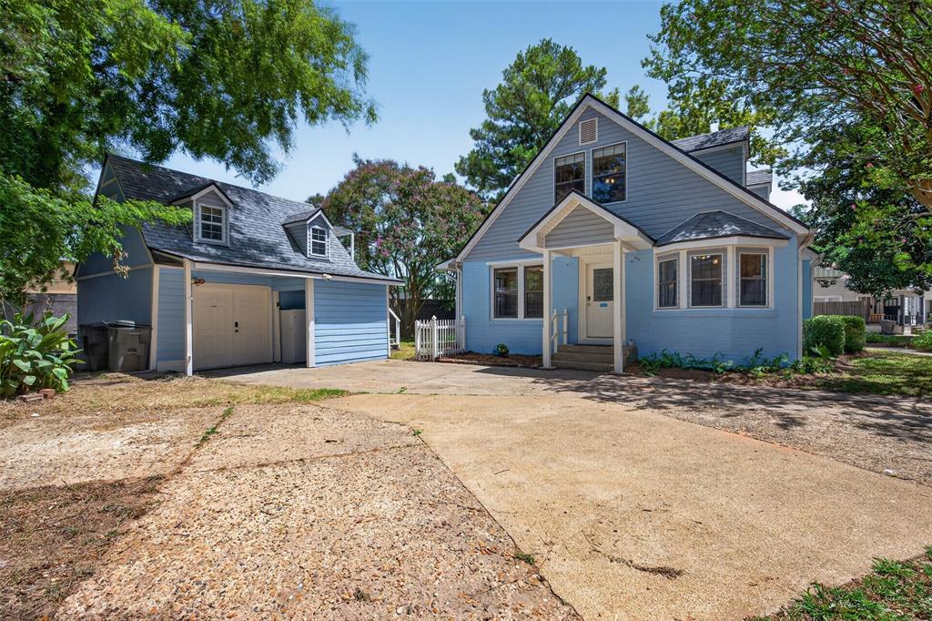551 Broadmoor Boulevard Property Photo 3