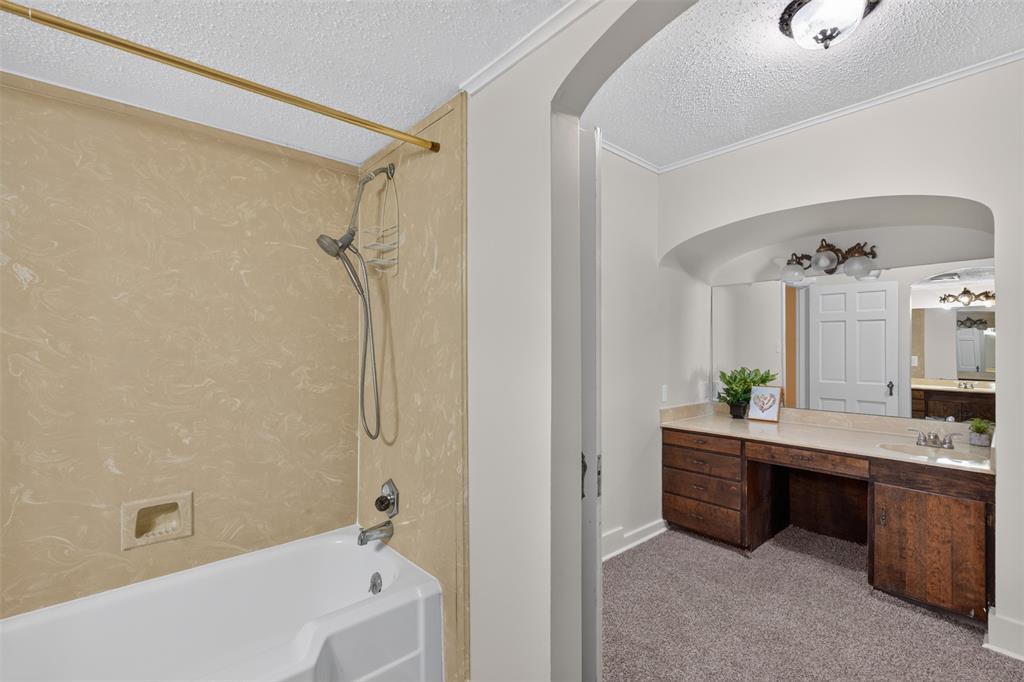 551 Broadmoor Boulevard Property Photo 14
