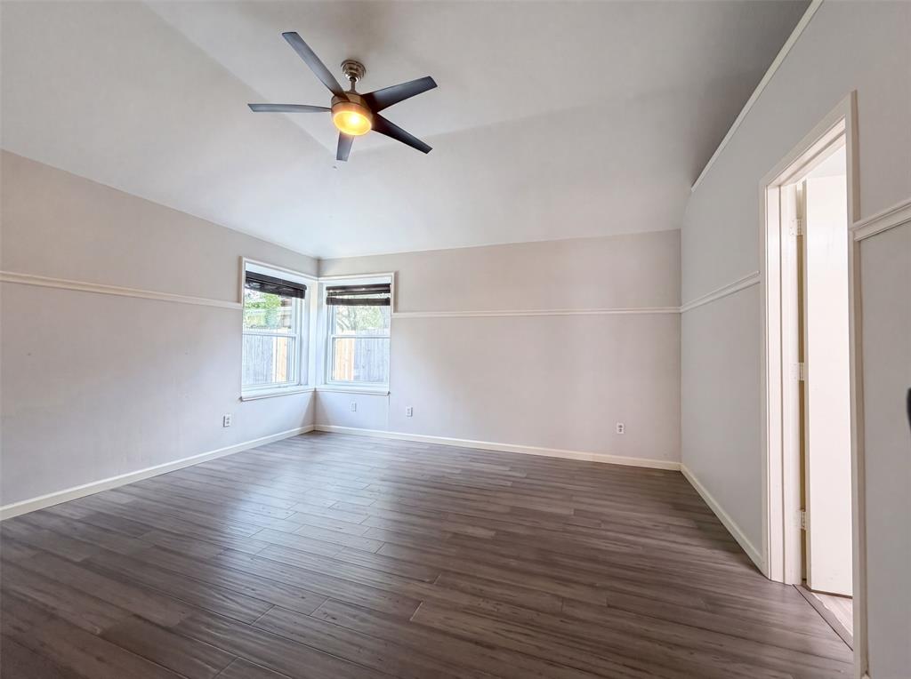 2831 Red Oak Drive Property Photo 4