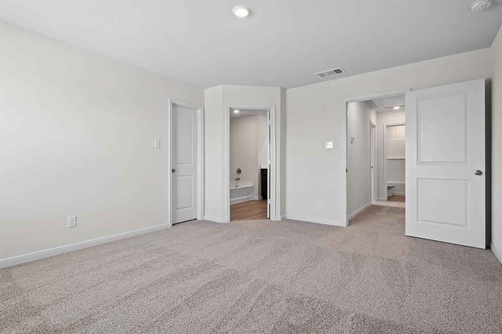 106 Thomas Paine Drive Property Photo 7
