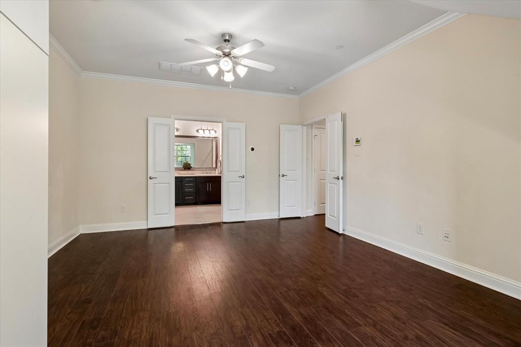 559 W Royal Lane Property Photo 24