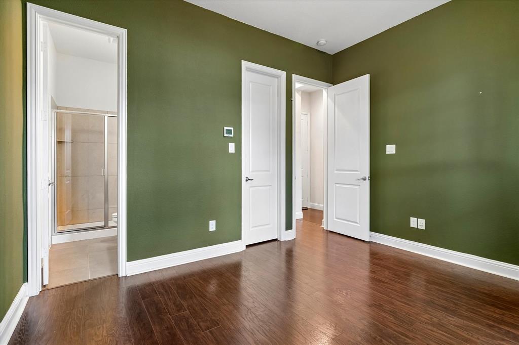 559 W Royal Lane Property Photo 30
