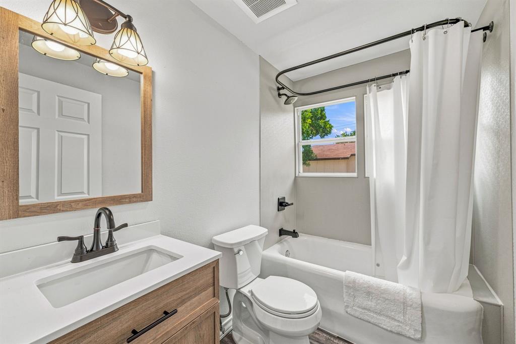 828 Indiana Street Property Photo 16