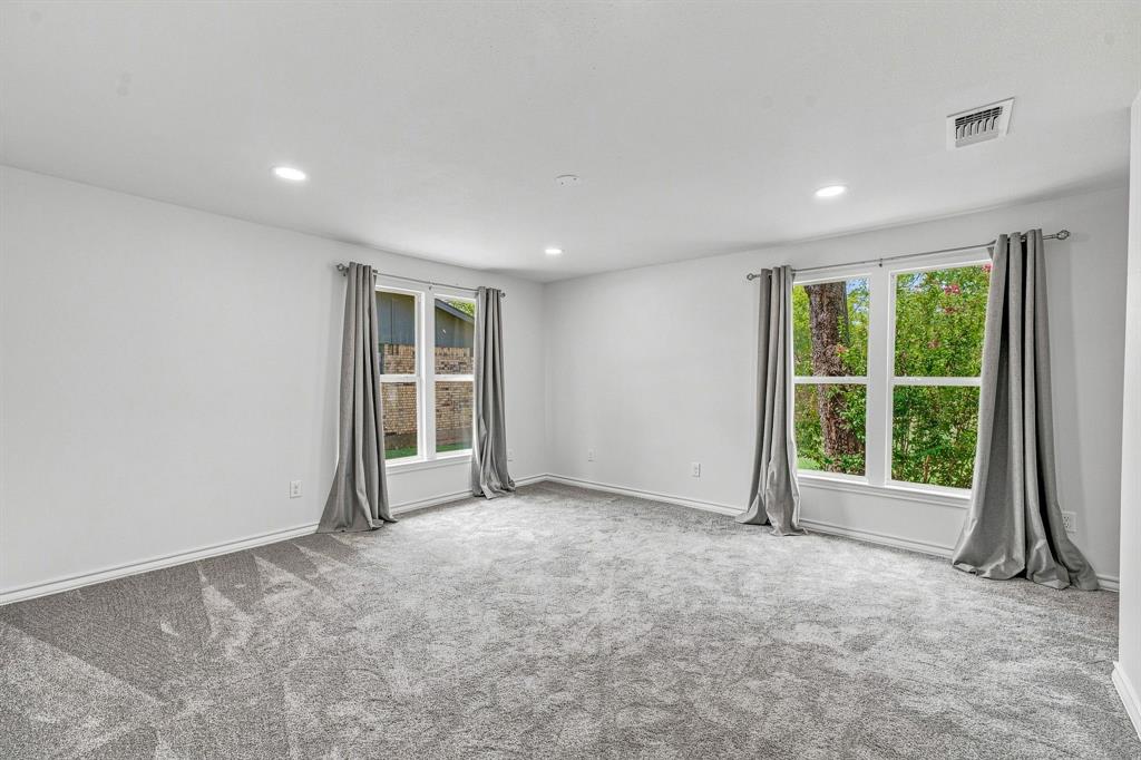 828 Indiana Street Property Photo 17