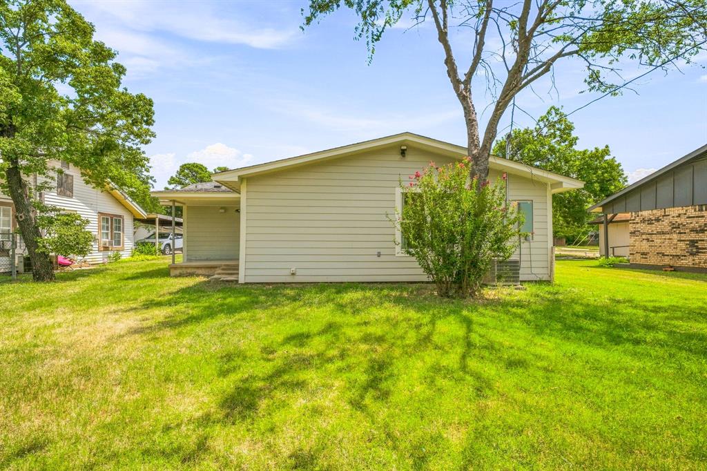828 Indiana Street Property Photo 27